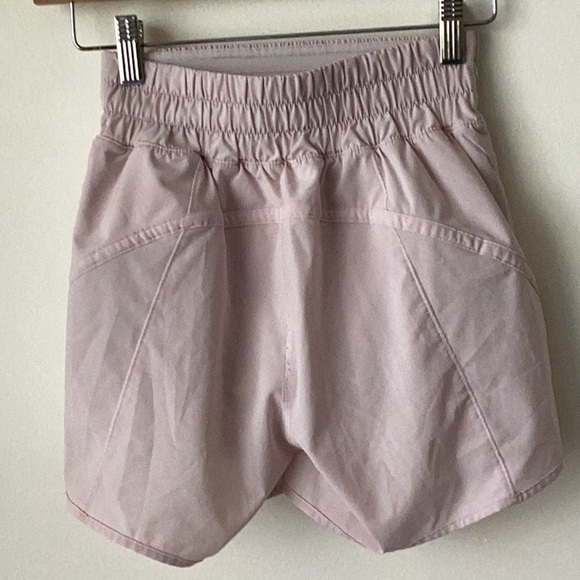 Lululemon Track That Short in Pink Bliss Sz 2 - Picture 7 of 9